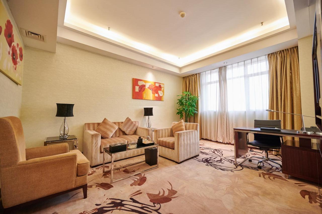Foshan Jinlai Holiday Hotel Exteriör bild