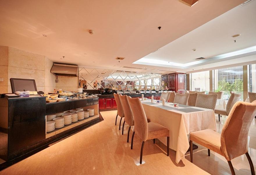 Foshan Jinlai Holiday Hotel Exteriör bild